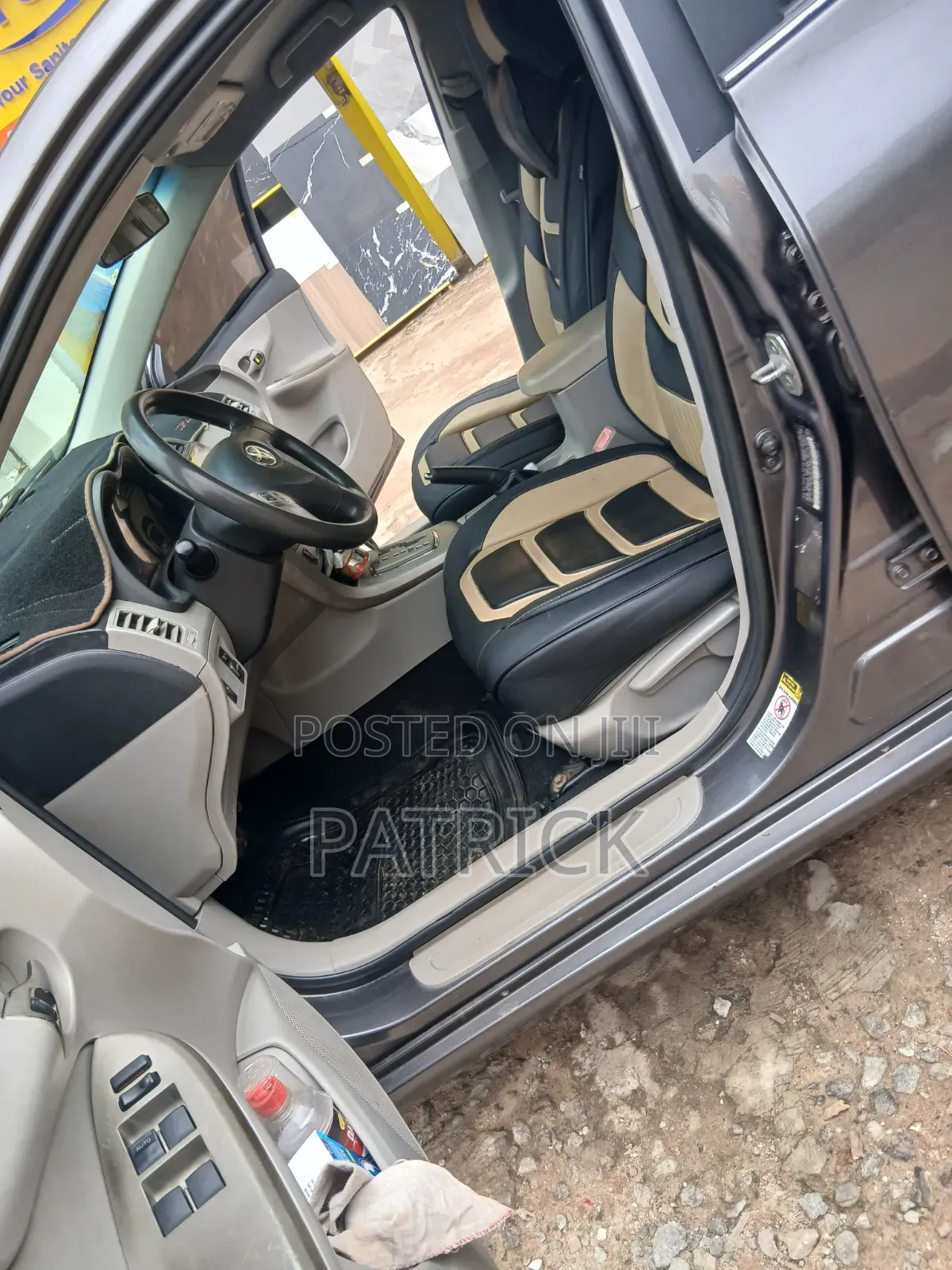 Toyota Corolla LE Special Edition 4dr Sedan (1.8L 4cyl 4A) 2013 Gray