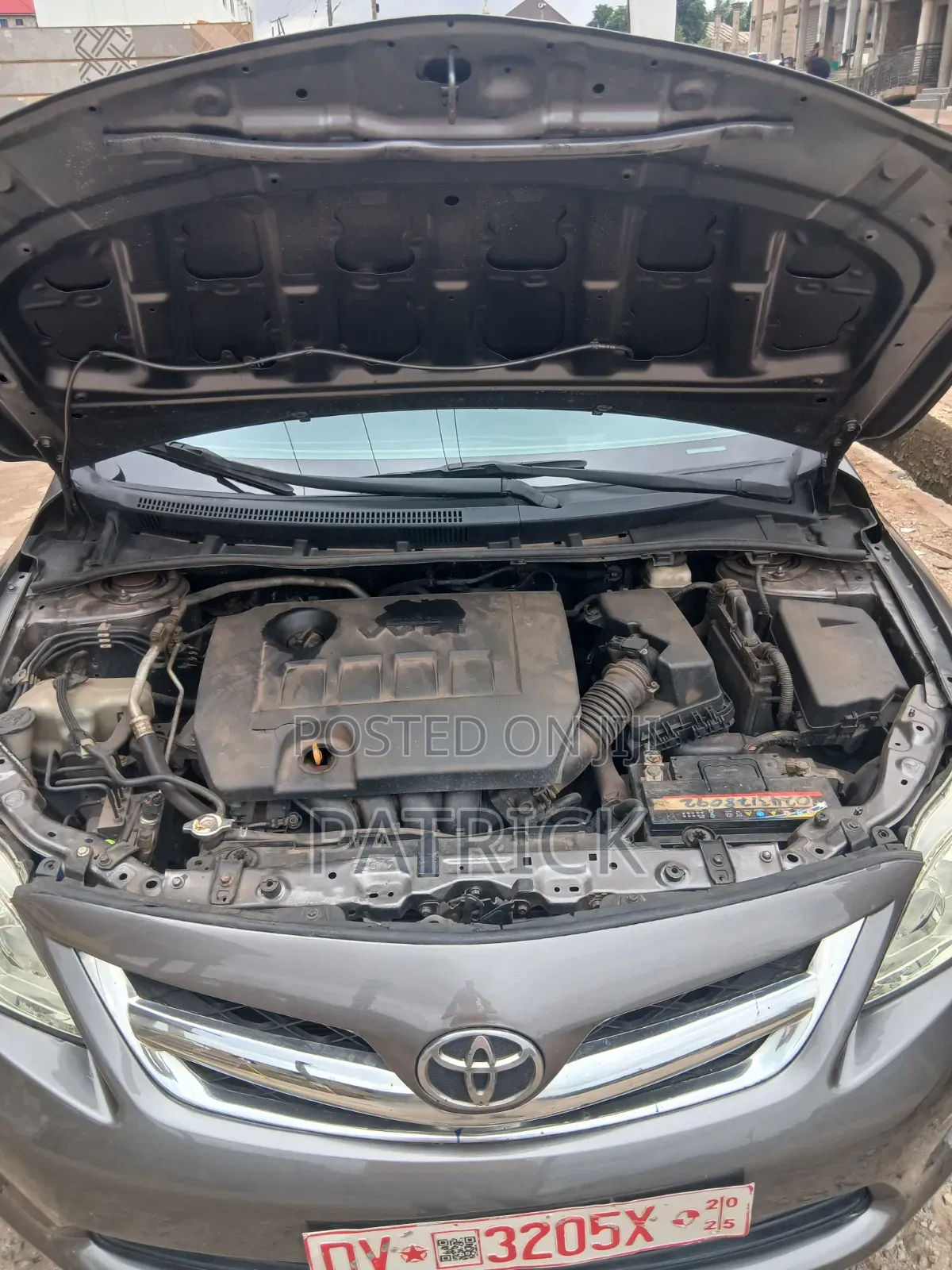 Toyota Corolla LE Special Edition 4dr Sedan (1.8L 4cyl 4A) 2013 Gray