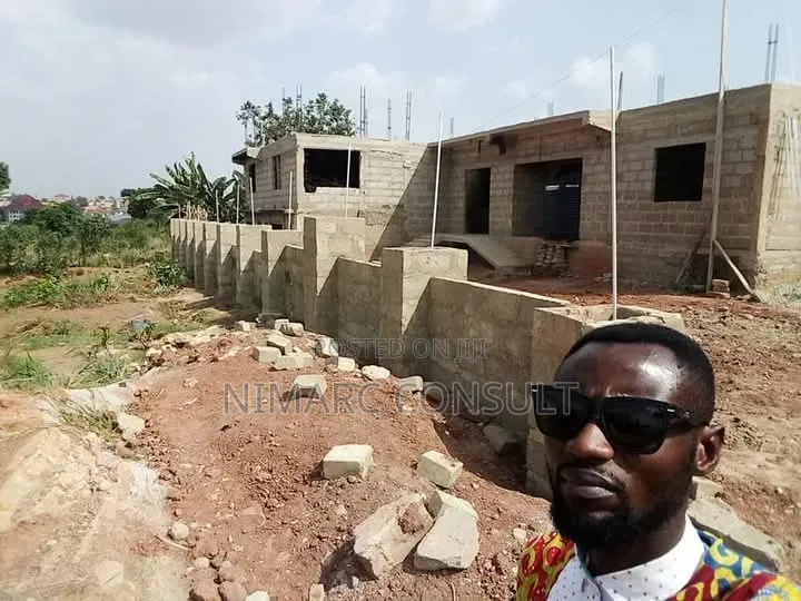 Building Contractor