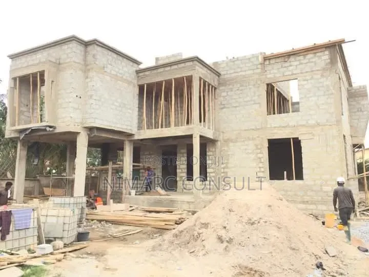 Building Contractor