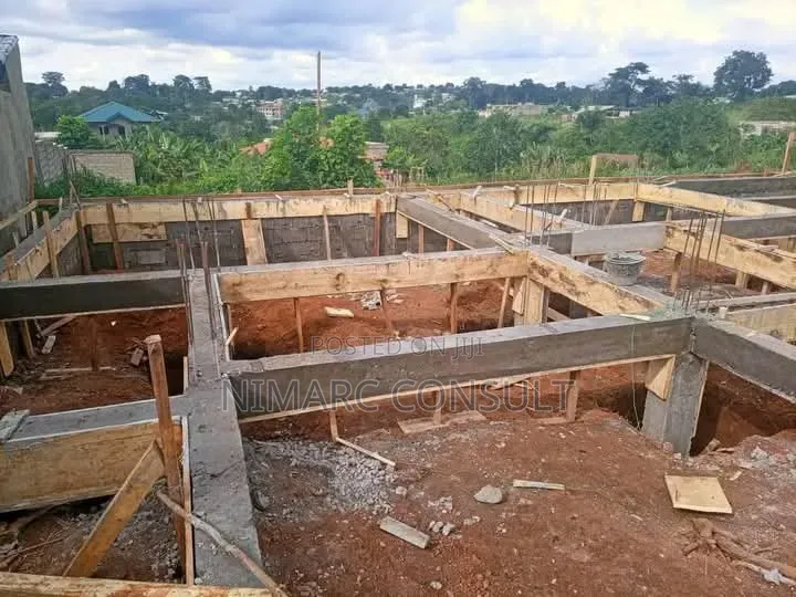 Building Contractor