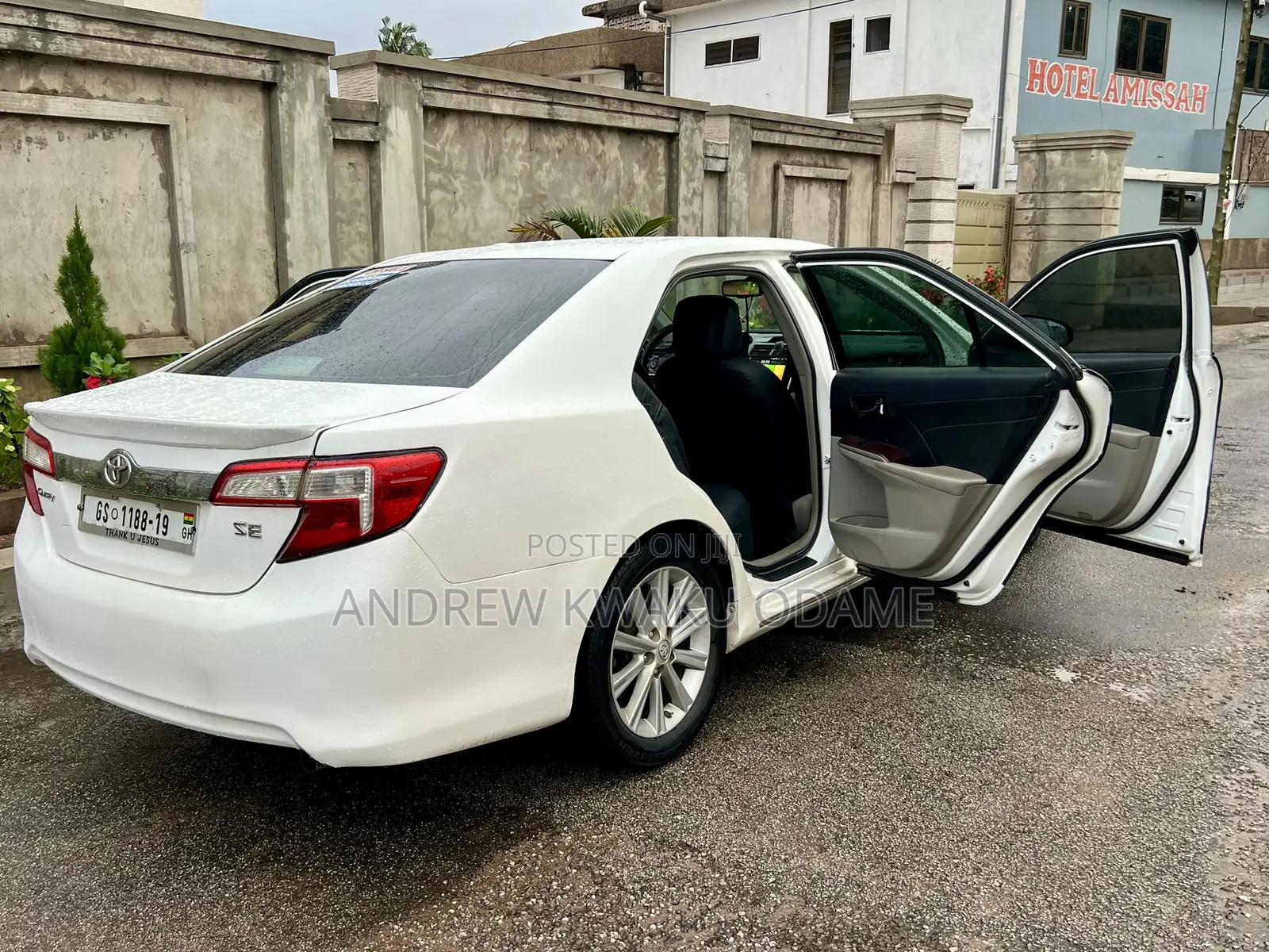 Toyota Camry SE Sport 4dr Sedan w/Prod. End 11/13 (2.5L 4cyl 6A) 2014