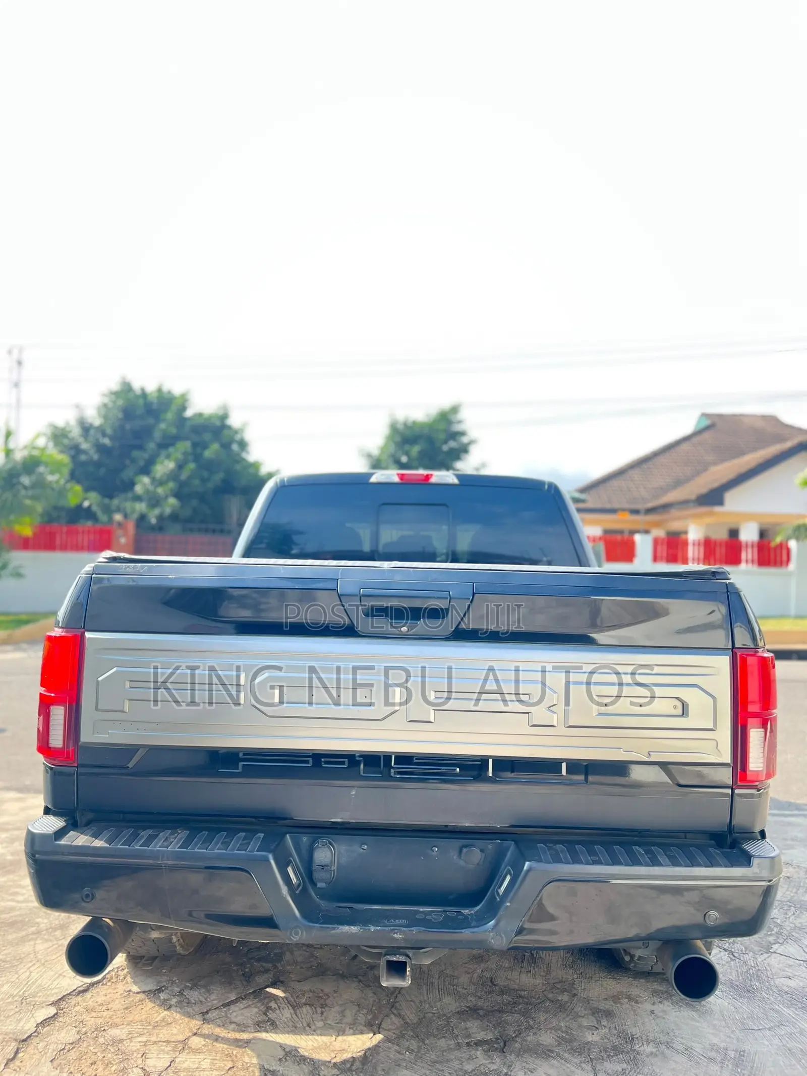Ford F-150 Limited 4x4 SuperCrew Cab Styleside 5.5 ft. box 145 in. WB