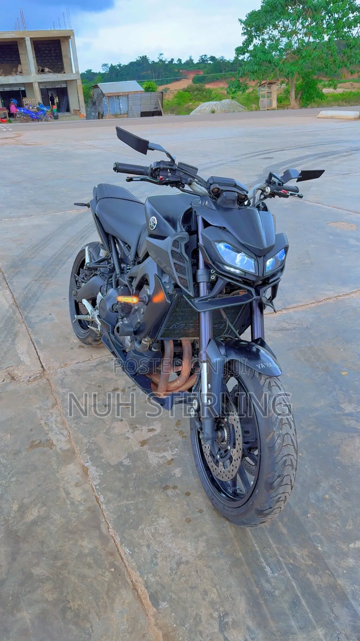 Yamaha 2021 Black