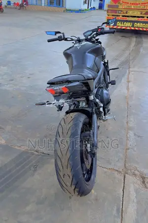 Yamaha 2021 Black