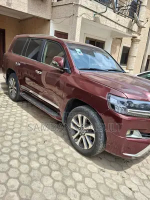 Toyota Land Cruiser 2013 Purple