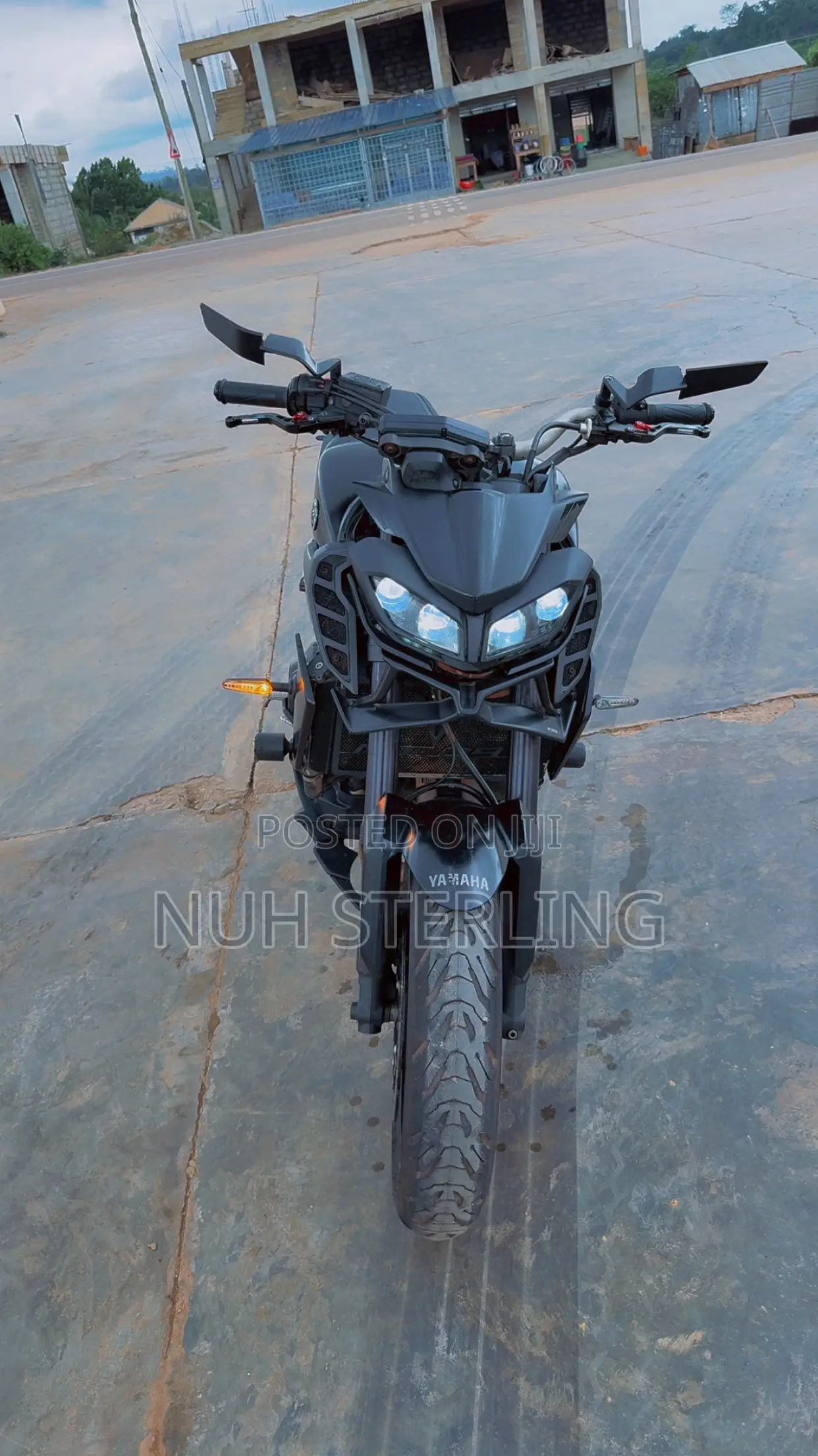 Yamaha 2021 Black