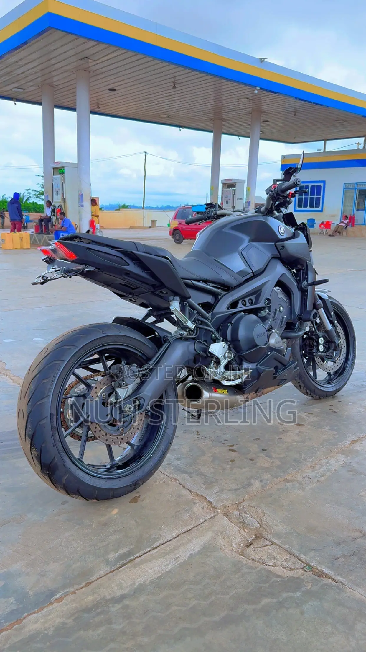 Yamaha 2021 Black