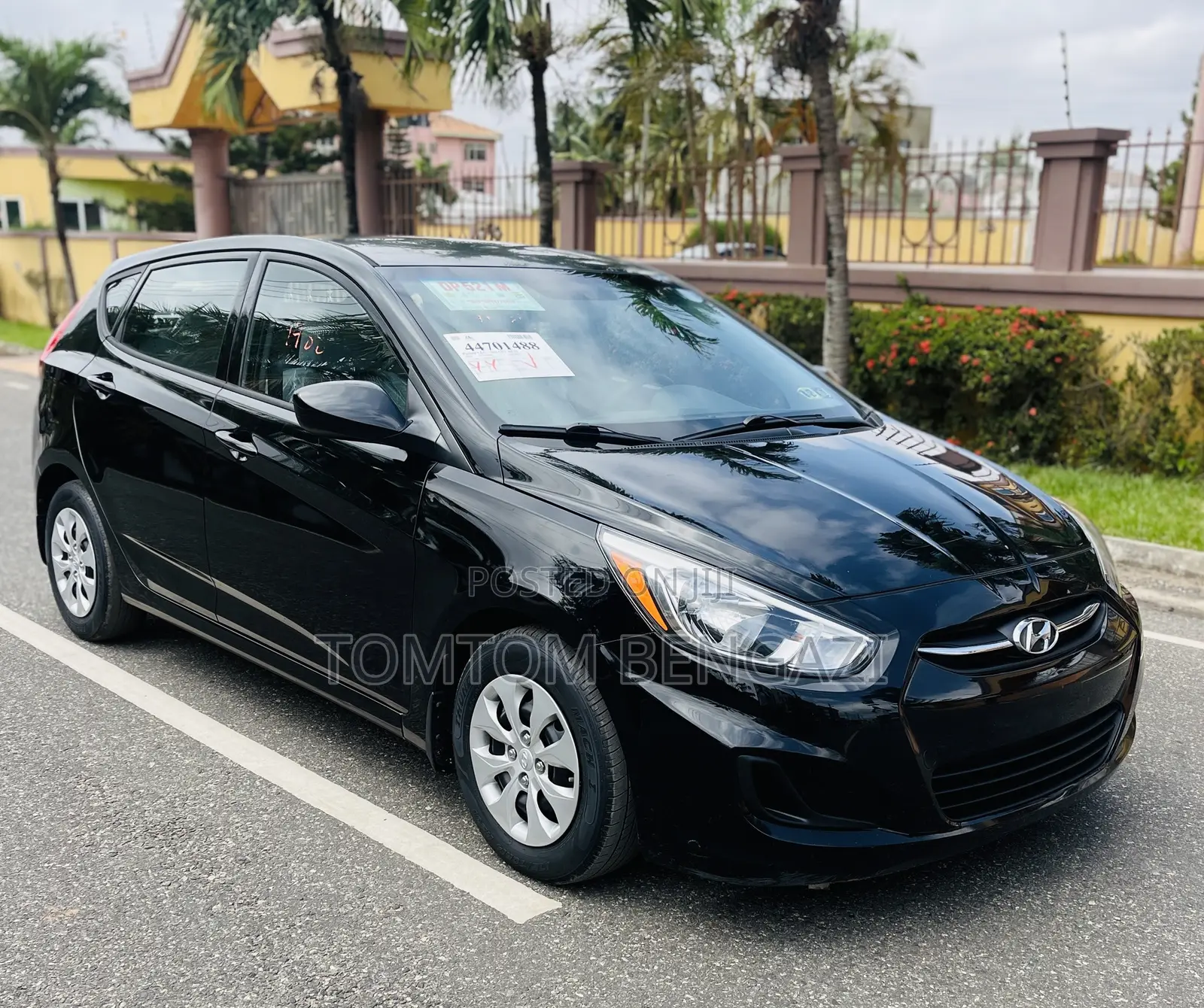 Hyundai Accent SE Hatchback 2016 Black