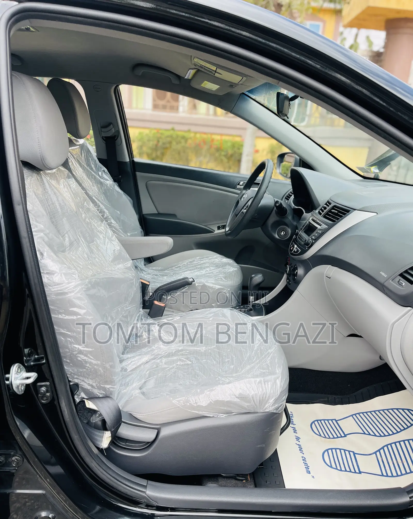 Hyundai Accent SE Hatchback 2016 Black