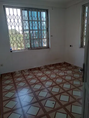 2bdrm Apartment in Ofankor for rent