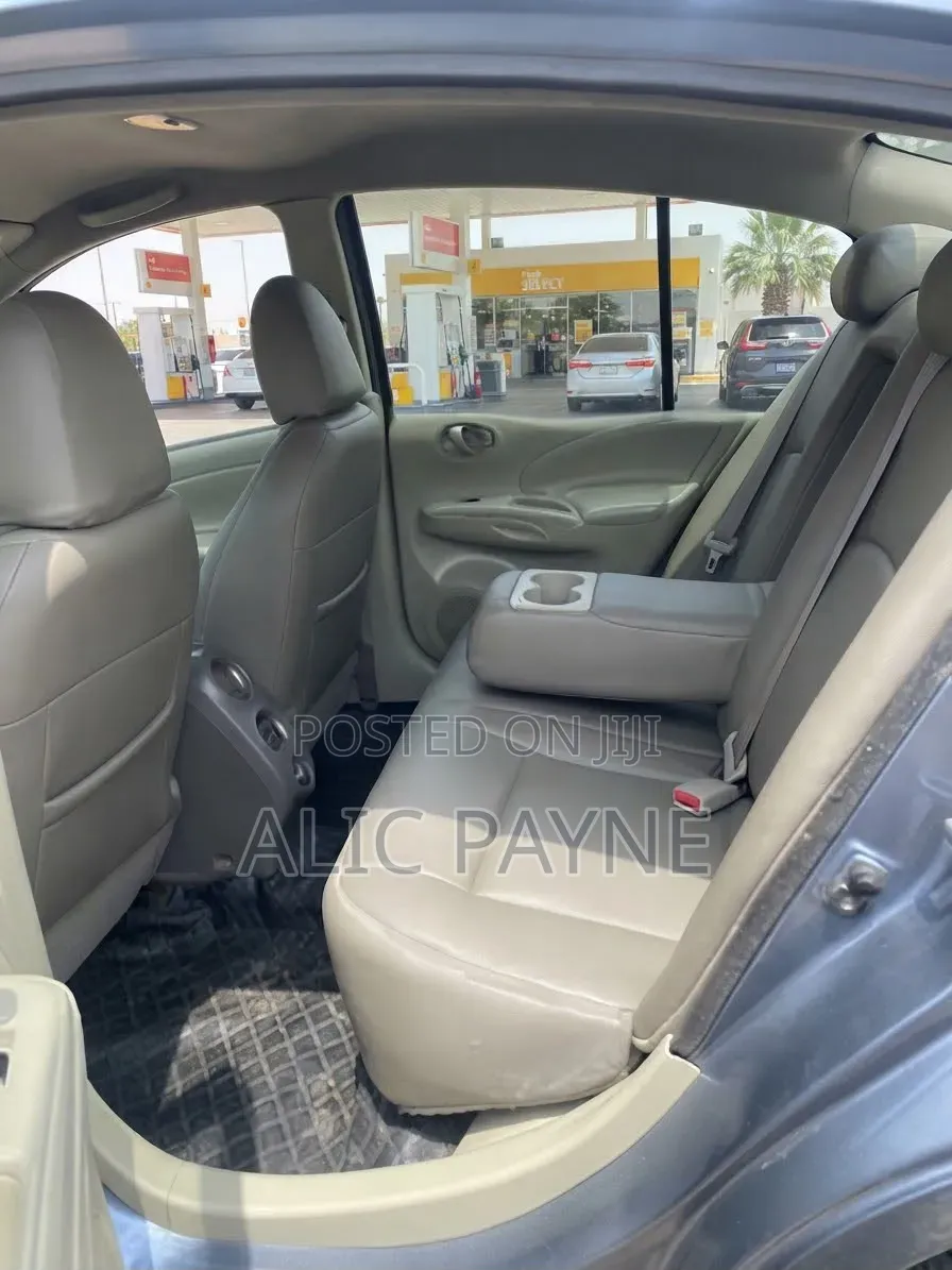 Nissan Almera 2013 Silver