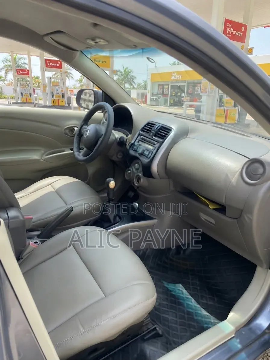 Nissan Almera 2013 Silver