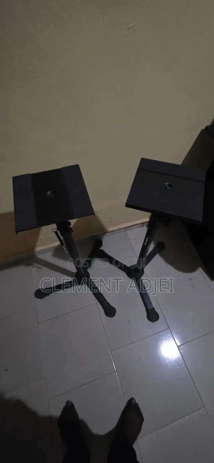 Studio Monitors Stand