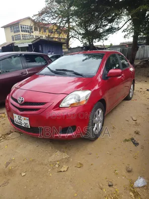 Toyota Yaris 2010 Red