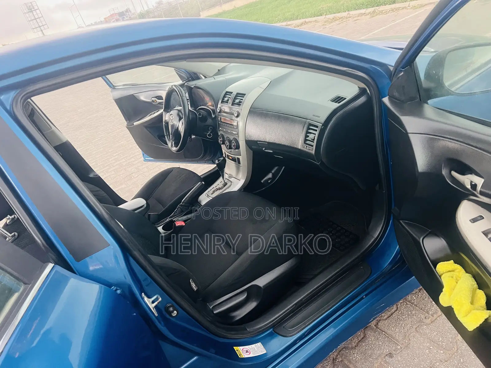 Toyota Corolla 2010 Blue