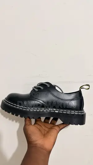 Dr. Martens Airwair Boots