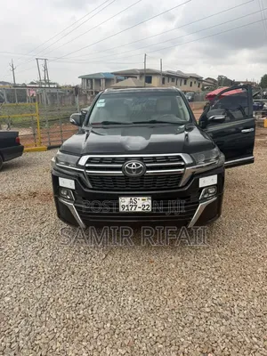 Toyota Land Cruiser 5.7 V8 2015 Black