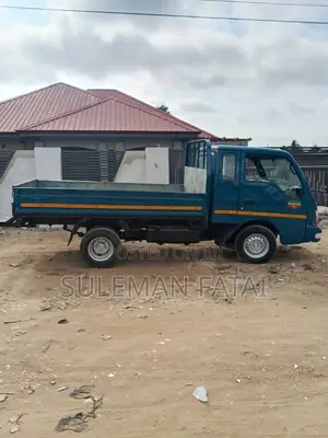 Kia Bongo 2000 Blue