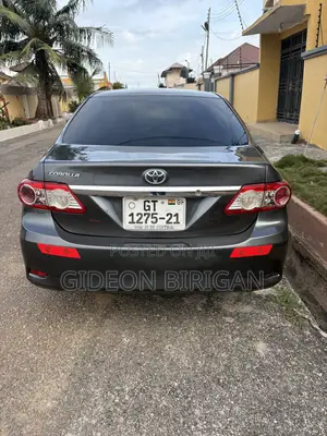 Toyota Corolla LE 4dr Sedan (1.8L 4cyl 4A) 2013 Gray