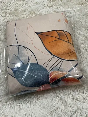 Lovely Flat Bedsheet + 4 Pillow Cases
