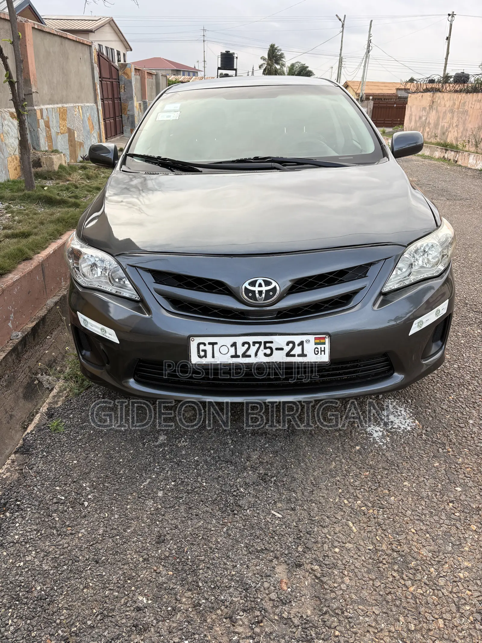 Toyota Corolla LE 4dr Sedan (1.8L 4cyl 4A) 2013 Gray