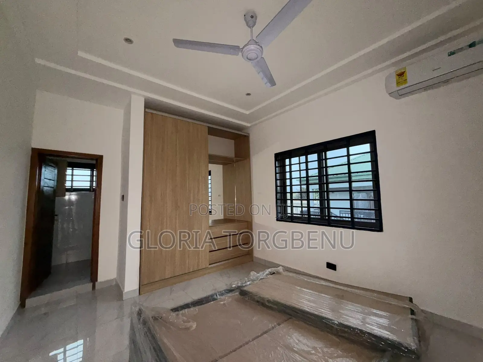 4bdrm Apartment in Ashaley Botwe for rent