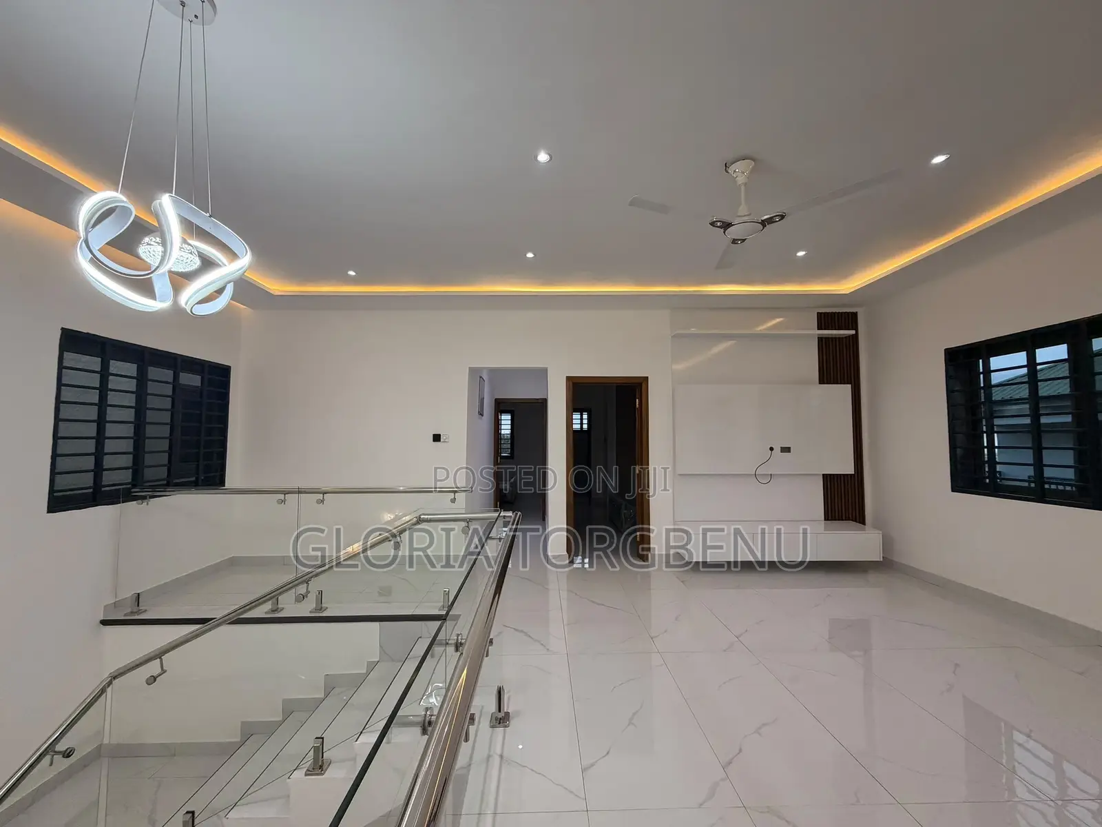 4bdrm Apartment in Ashaley Botwe for rent