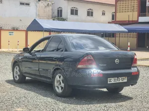 Nissan Sunny 2009 Gray