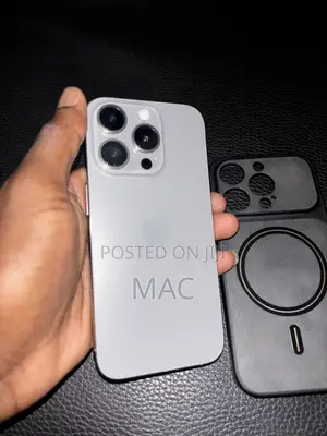 Apple iPhone 15 Pro 128 GB Silver