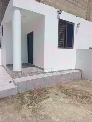 2bdrm House in Ablekuma Canada, Pentecost for rent