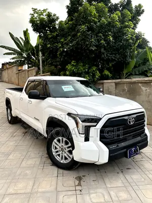 Toyota Tundra SR5 Double Cab 8.1' Bed 2023 White