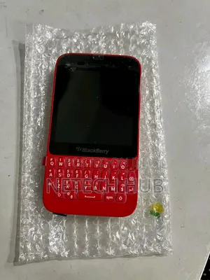 New BlackBerry Q10 16 GB Red