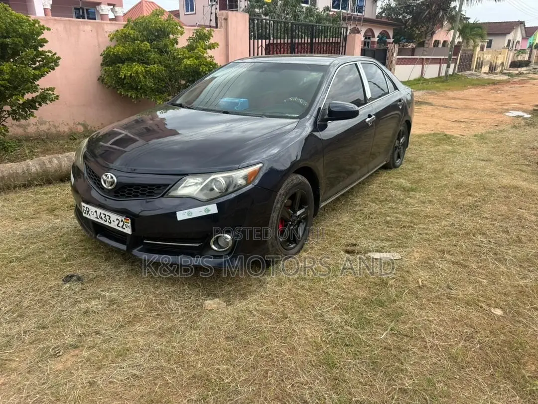 Toyota Camry LE 4dr Sedan (2.5L 4cyl 6A) 2014 Black