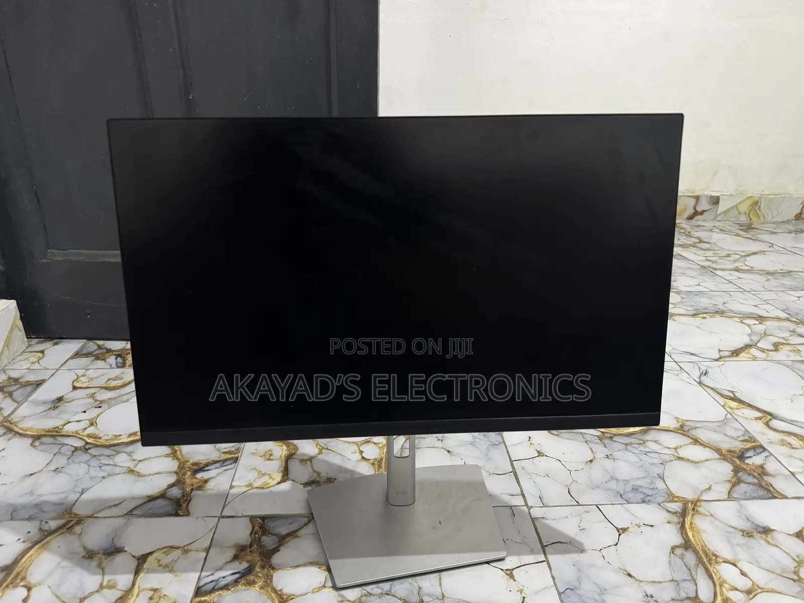 Dell Edgeless Monitor 24 Inches Slim