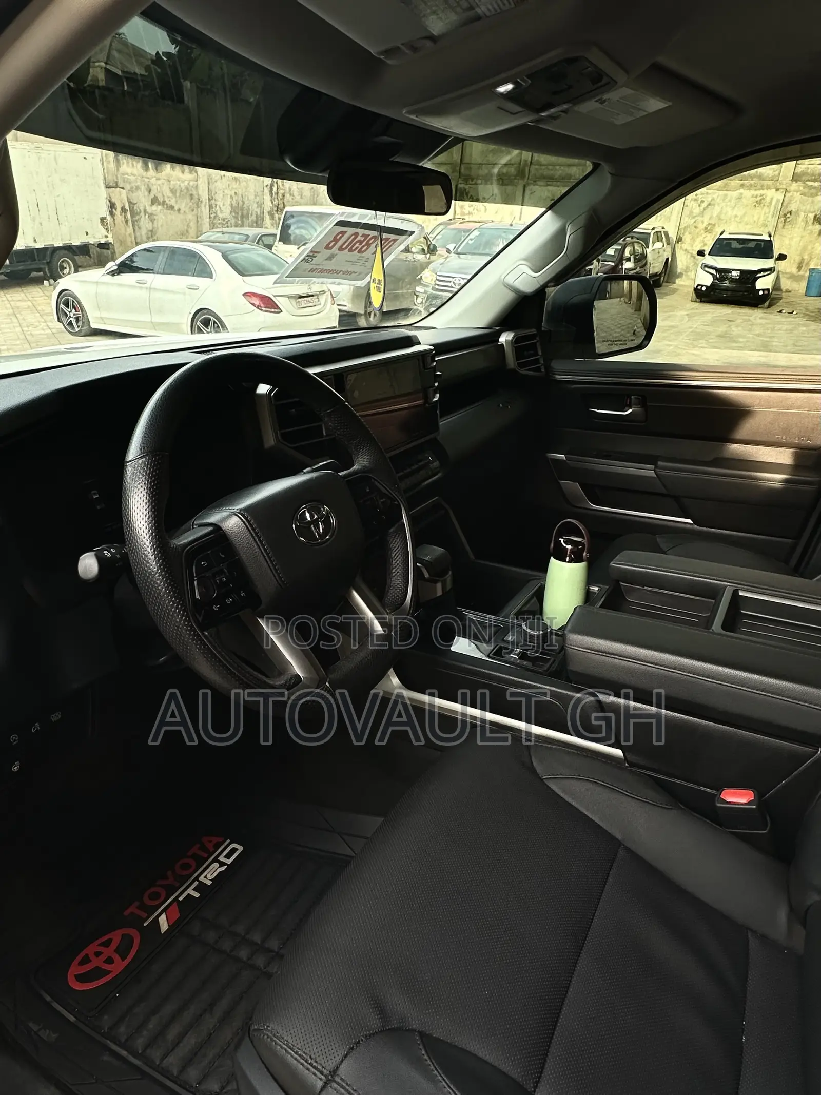 Toyota Tundra SR5 Double Cab 8.1' Bed 2023 White