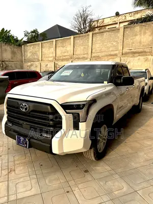 Toyota Tundra SR5 Double Cab 8.1' Bed 2023 White