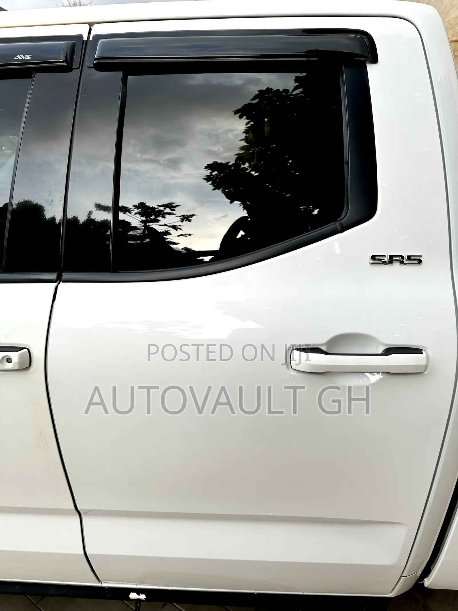 Toyota Tundra SR5 Double Cab 8.1' Bed 2023 White