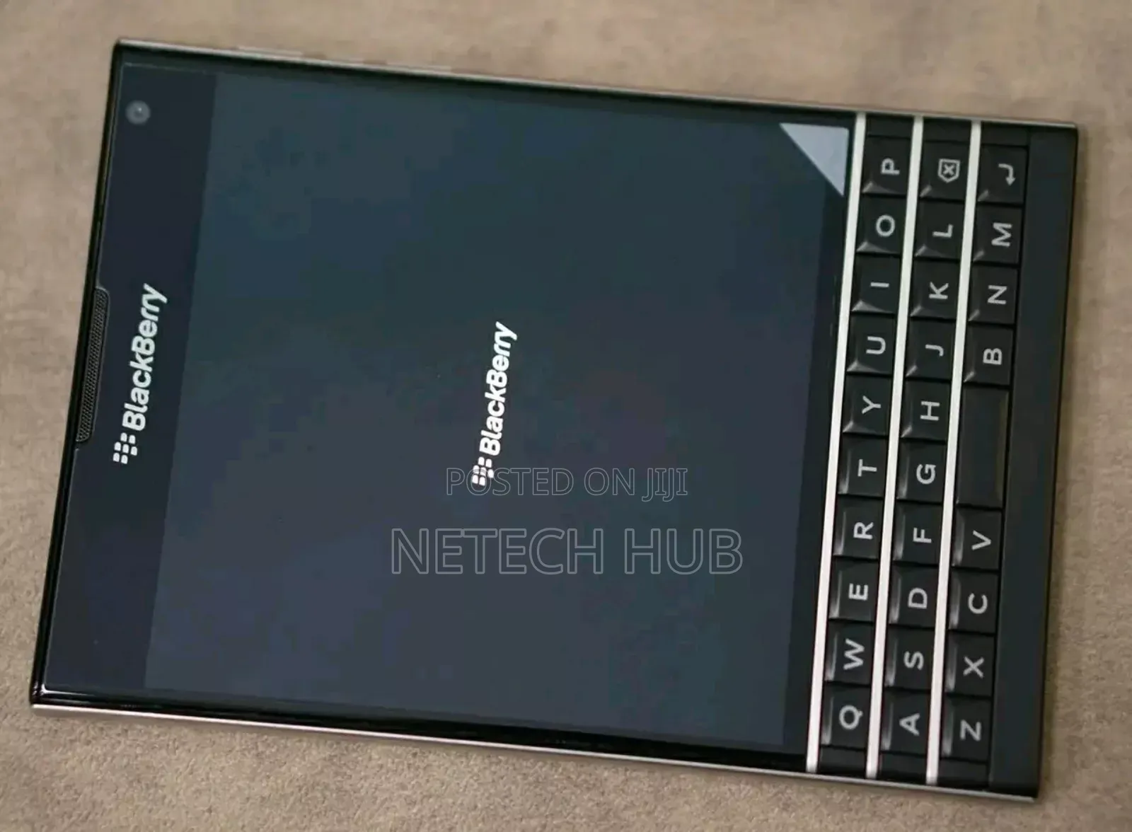 New BlackBerry Passport 32 GB Black