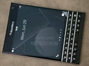 New BlackBerry Passport 32 GB Black