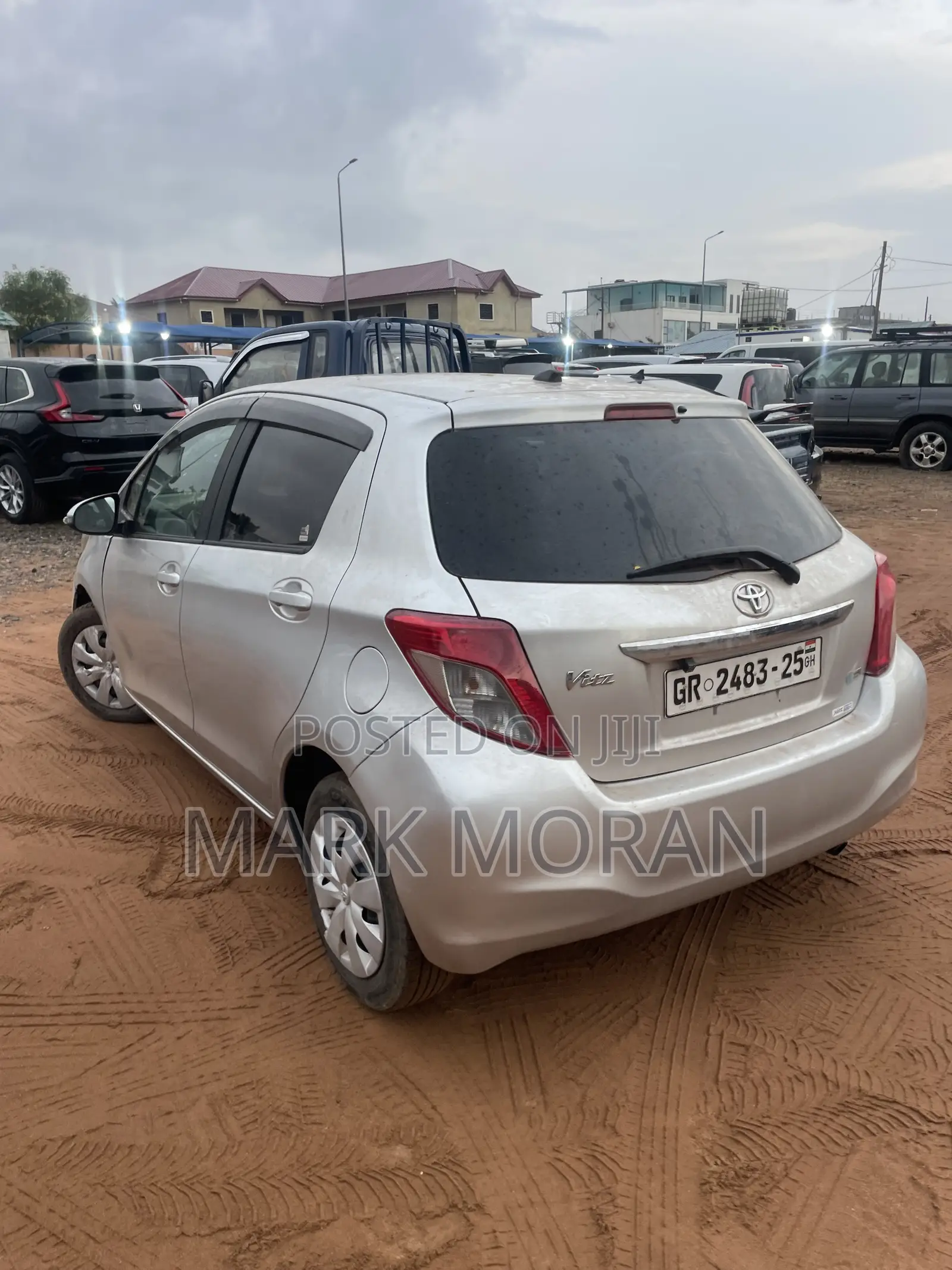 Toyota Vitz 2012 Silver