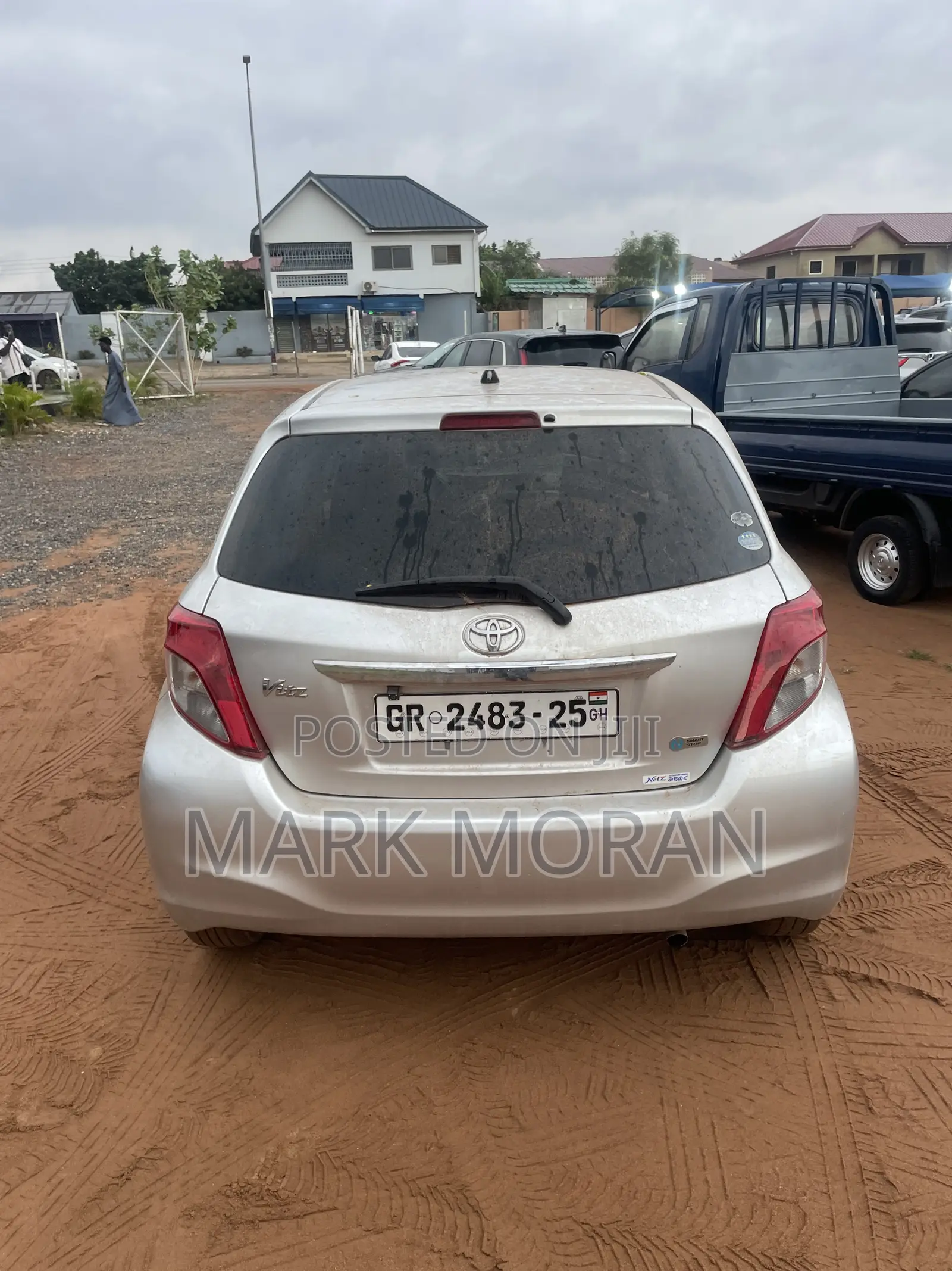 Toyota Vitz 2012 Silver