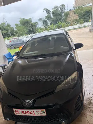 Toyota Corolla LE (1.8L 4cyl 2A) 2018 Black