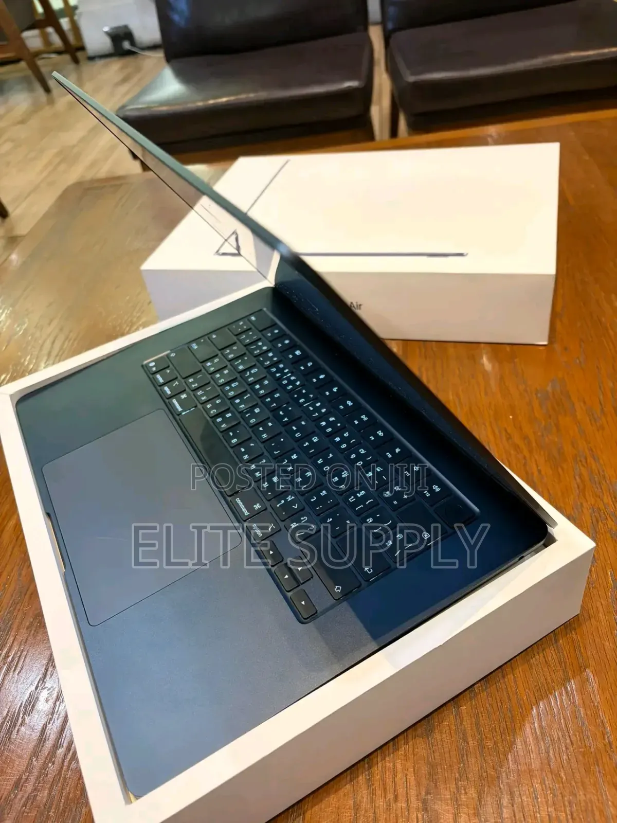New Laptop Apple MacBook Air 2025 M4 16GB Apple M4 SSD 256GB