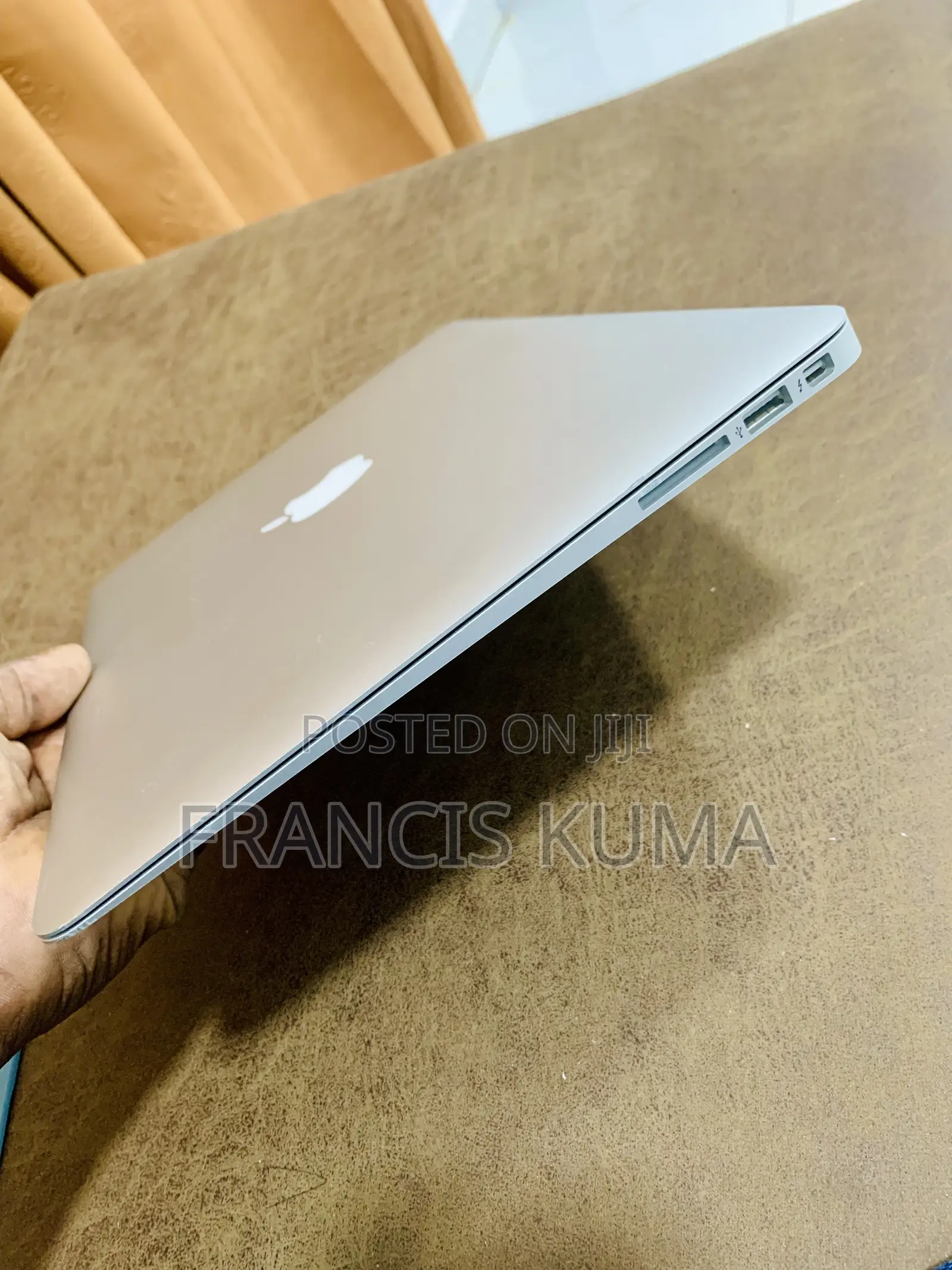 Laptop Apple MacBook Pro 2017 8GB Intel Core i5 SSD 256GB