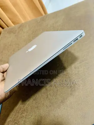 Laptop Apple MacBook Pro 2017 8GB Intel Core i5 SSD 256GB