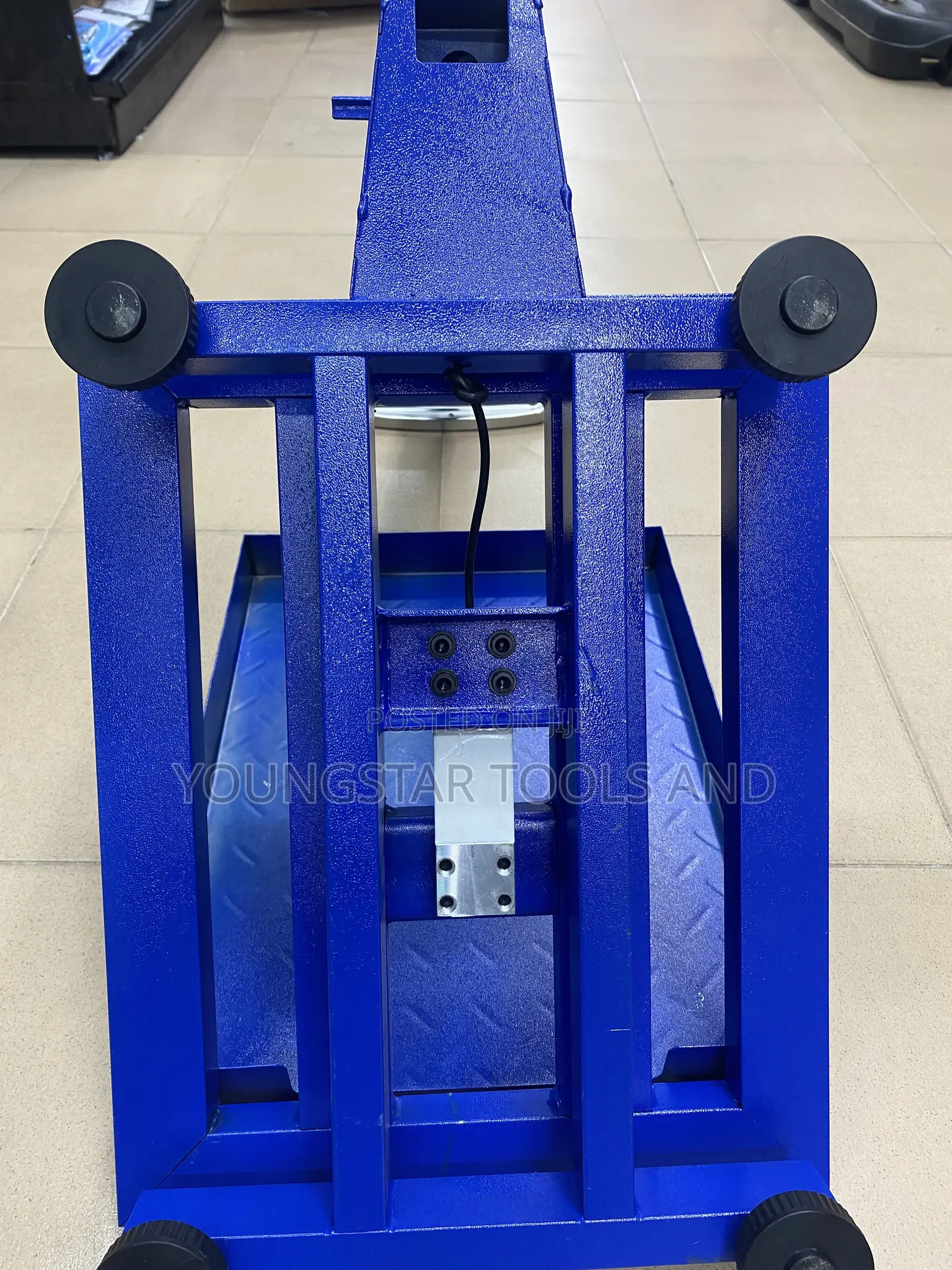 A Platform Scale 300KG