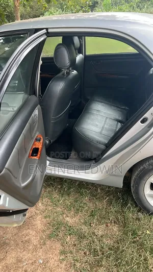 Toyota Corolla LE 4dr Sedan (1.8L 4cyl 4A) 2010 Gray