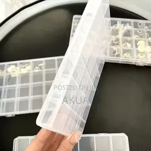 28-Compartment Transparent Jewelry Storage Box