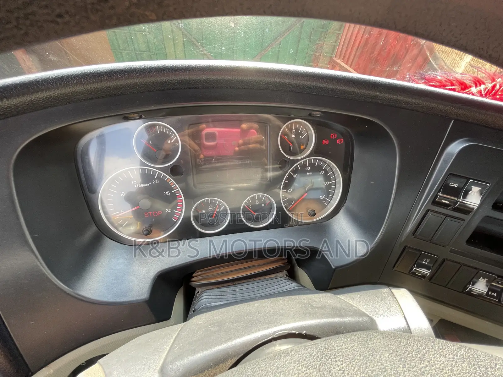 Sinotrak Howo NX 400